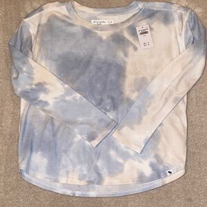 abercrombie kids light blue and white tie-dye long sleeve top